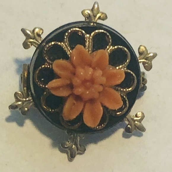 Vintage 3D Plastic Single Pink Flower Very Small Brooch Black Gold Tone - Picture 5 of 12